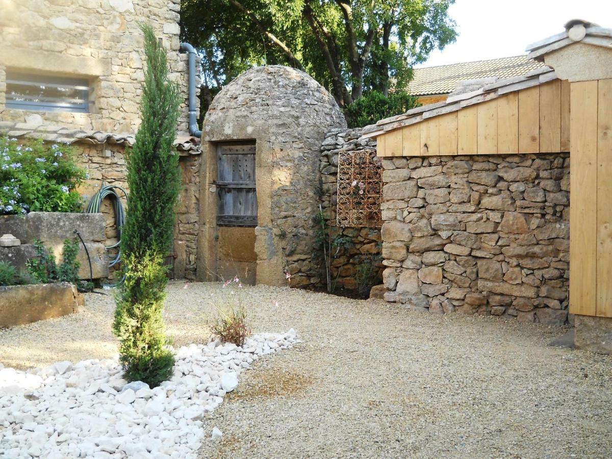 A Gauche Du Pont Hotel Vers Pont du Gard Ngoại thất bức ảnh