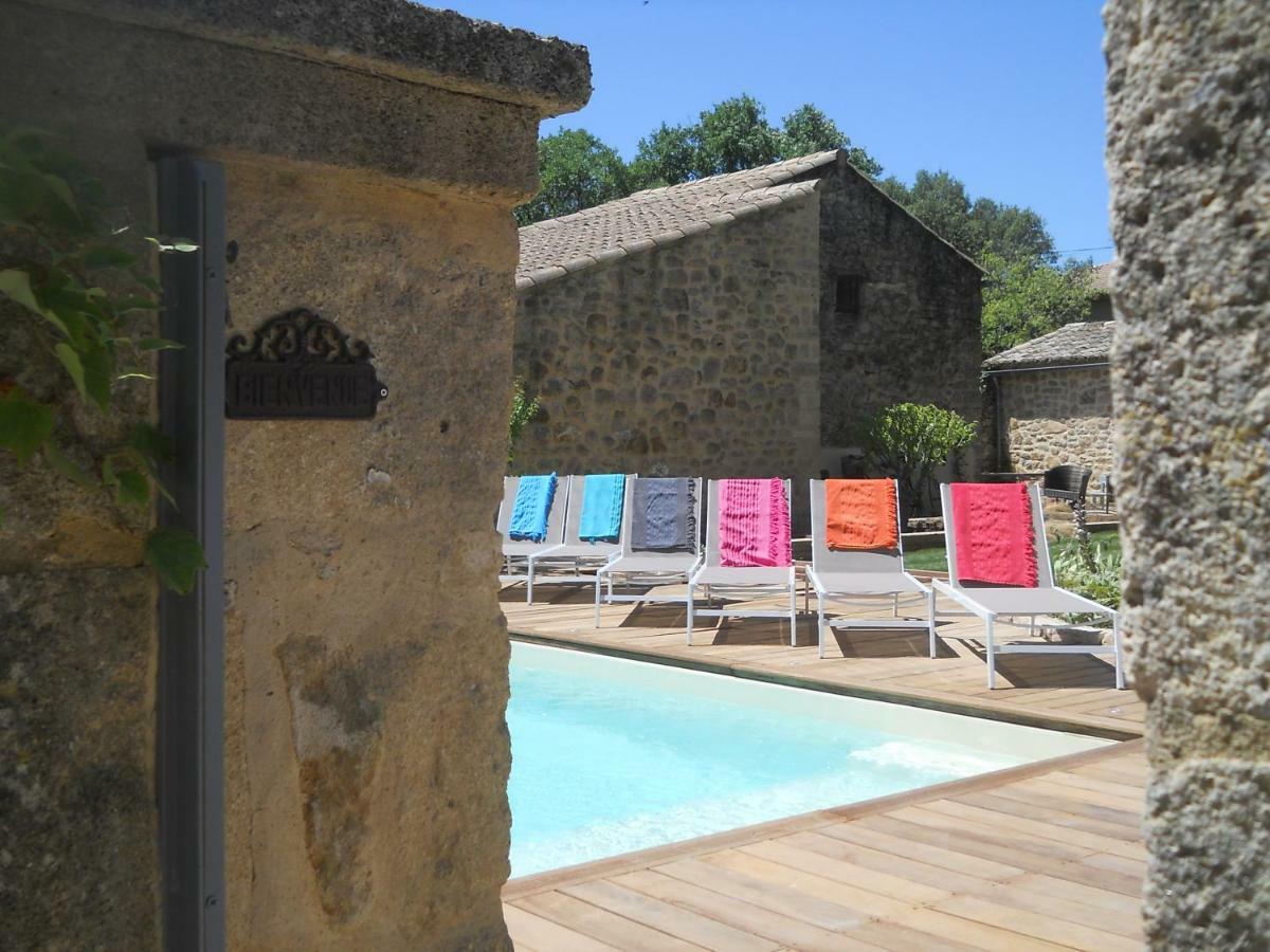 A Gauche Du Pont Hotel Vers Pont du Gard Ngoại thất bức ảnh