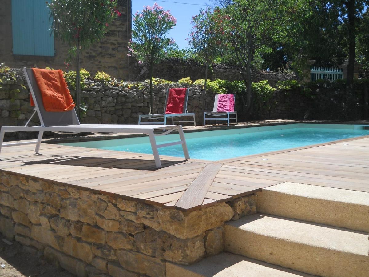 A Gauche Du Pont Hotel Vers Pont du Gard Ngoại thất bức ảnh
